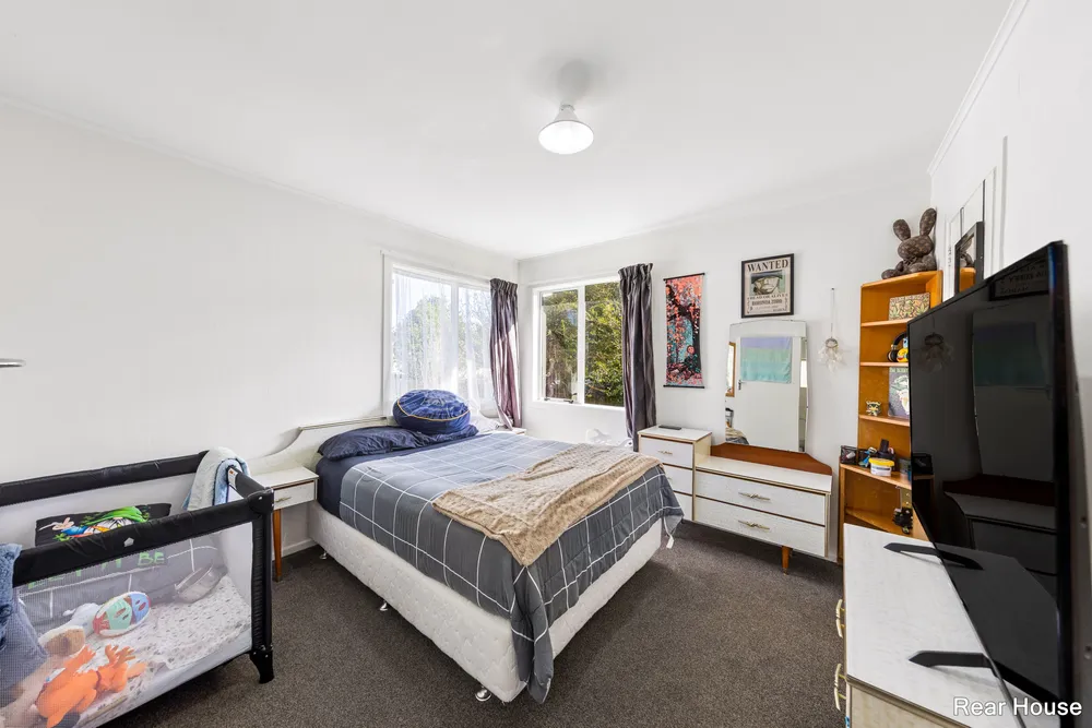 Photos of 14 Fields Road