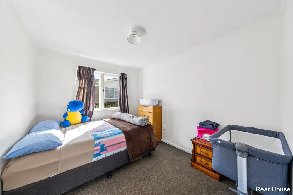 Photos of 14 Fields Road