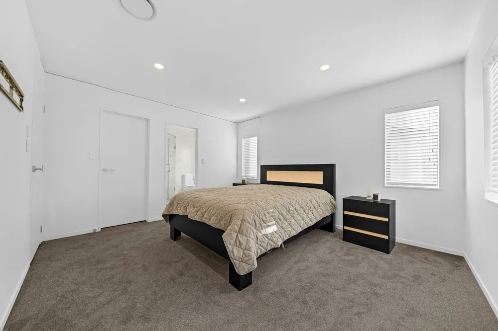 Photos of 32 Matahae Drive