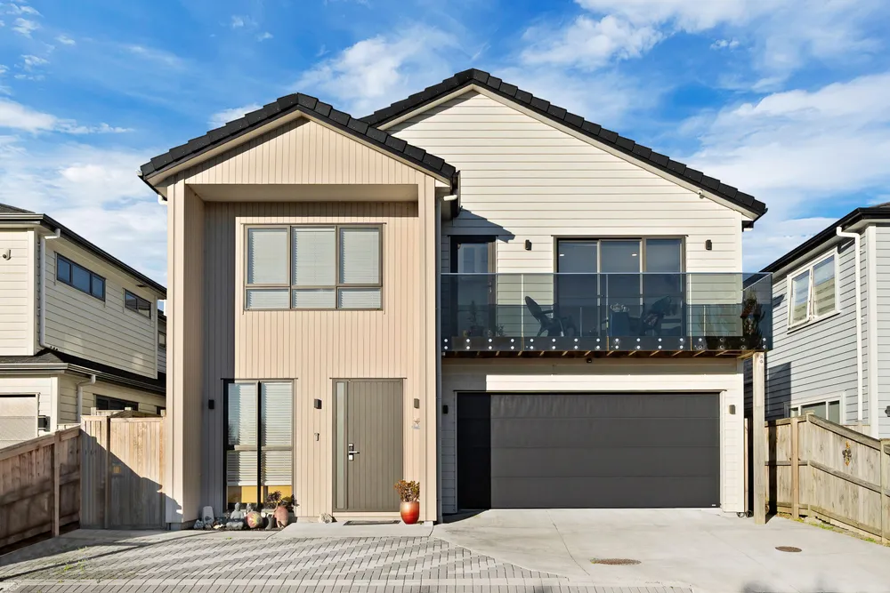 Photos of 32 Matahae Drive