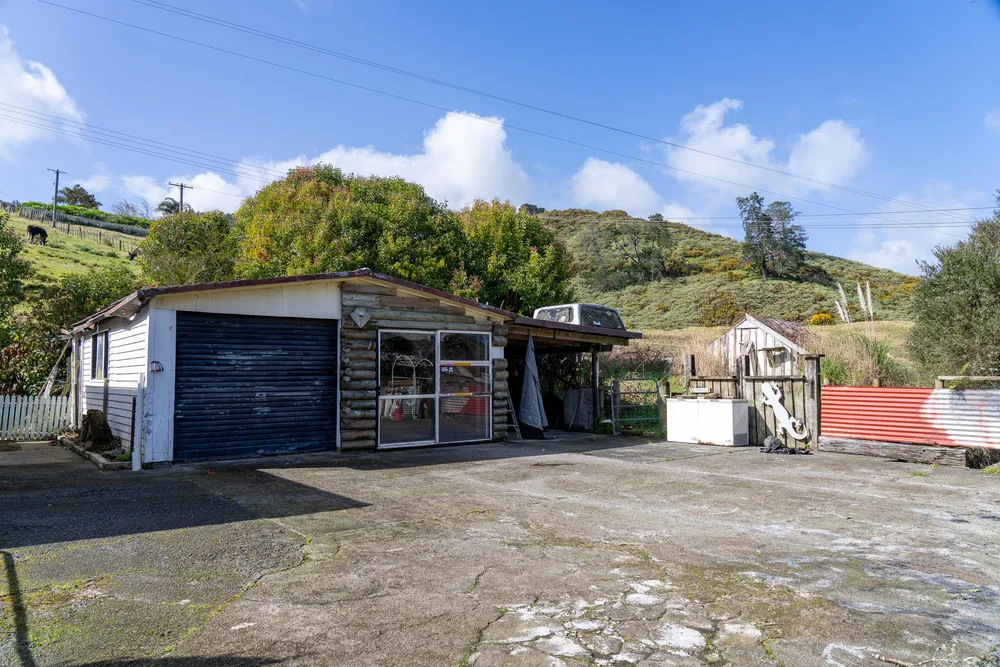 Photos of 175 Tregoweth Lane