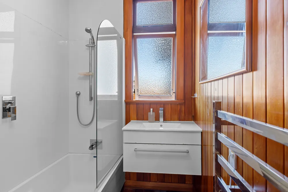 Photos of 23 Stellin Street
