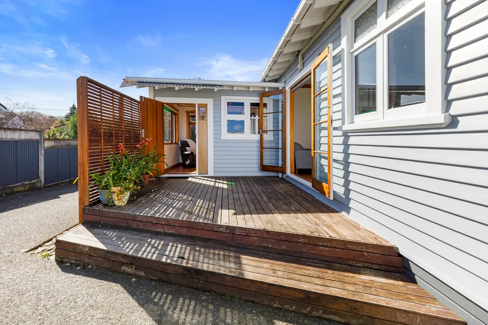 Photos of 23 Stellin Street