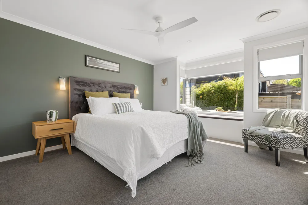 Photos of 1C Pendennis Crescent