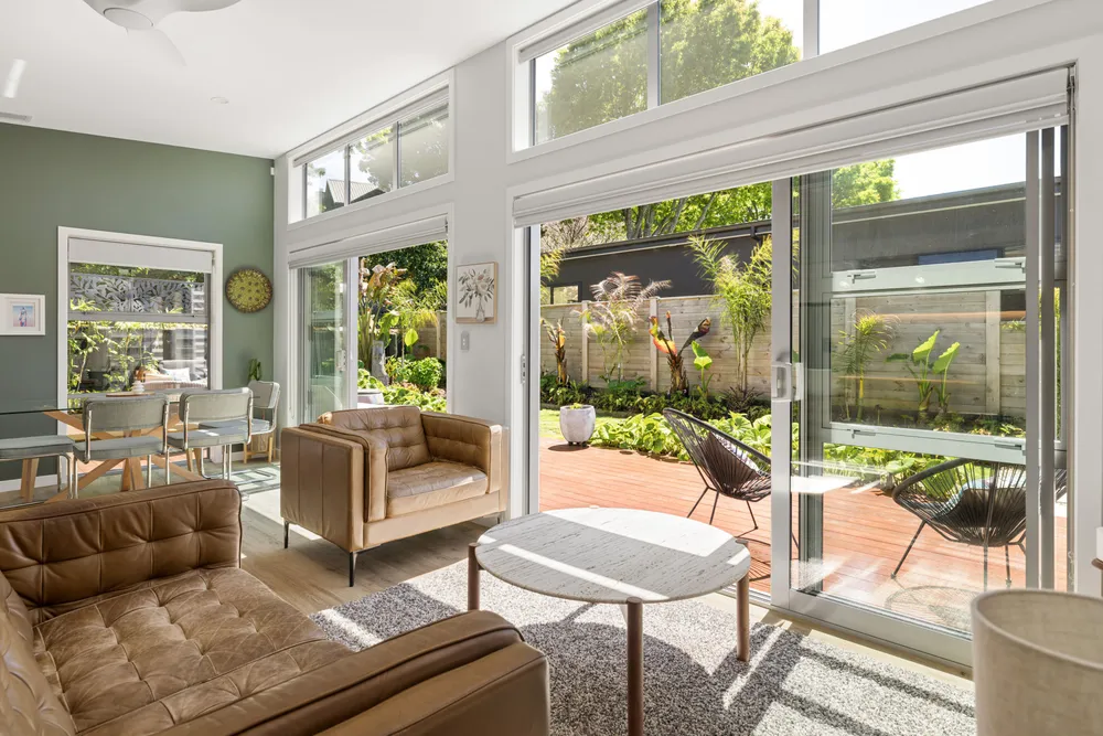Photos of 1C Pendennis Crescent