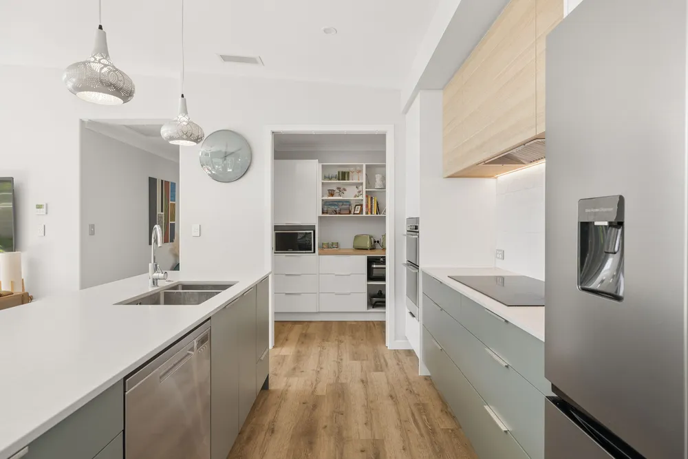 Photos of 1C Pendennis Crescent