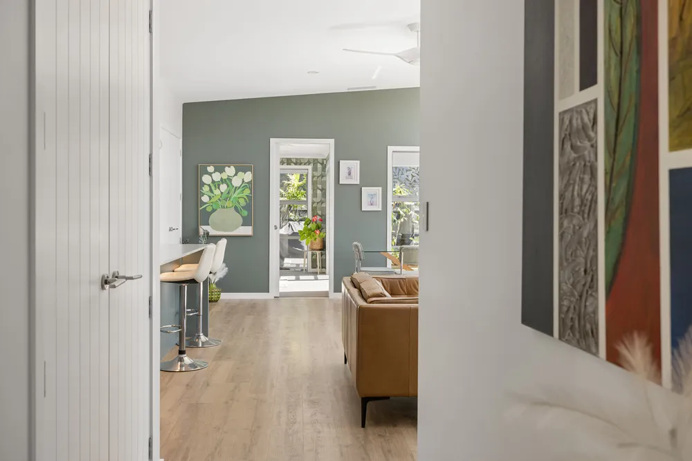 Photos of 1C Pendennis Crescent