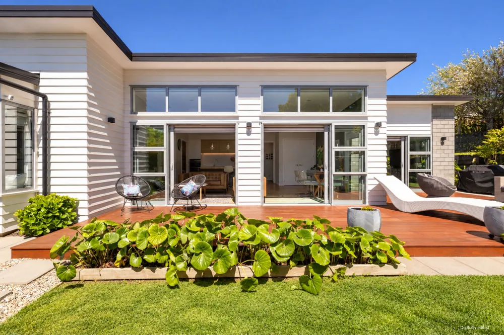 Photos of 1C Pendennis Crescent