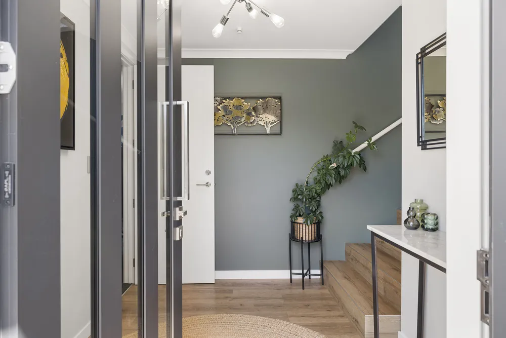 Photos of 1C Pendennis Crescent