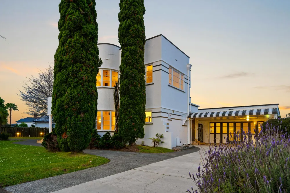 Photos of 70 Kamo Road