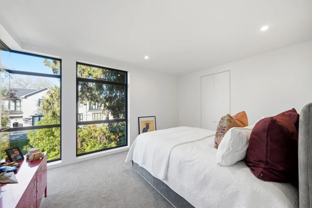 Photos of 100 Glandovey Road