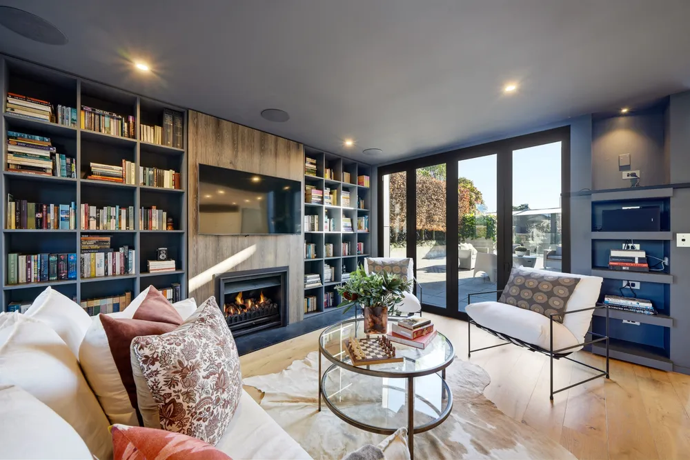 Photos of 100 Glandovey Road