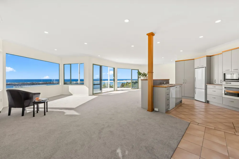 Photos of 21 Awatea Street