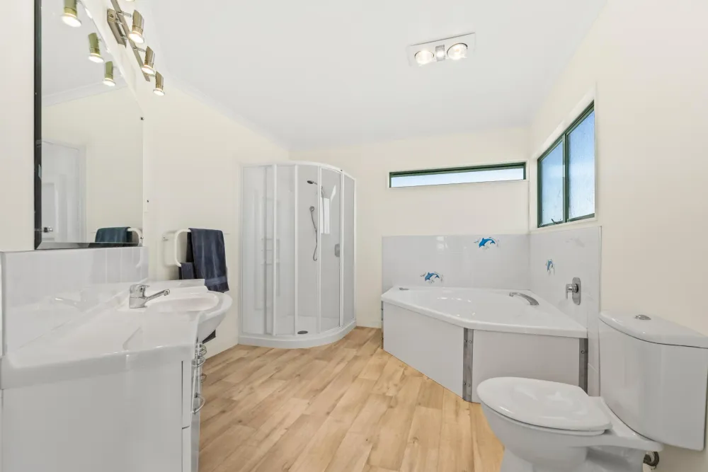 Photos of 21 Awatea Street