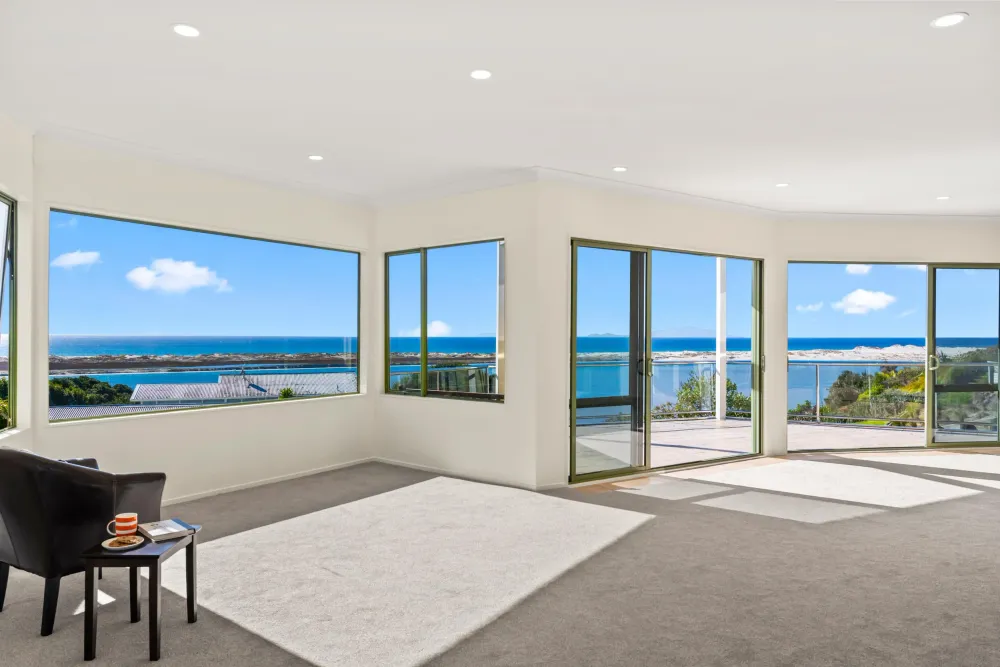 Photos of 21 Awatea Street