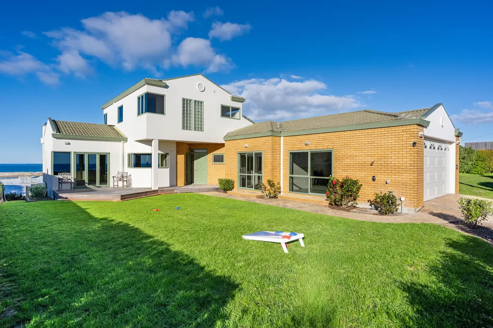 Photos of 21 Awatea Street