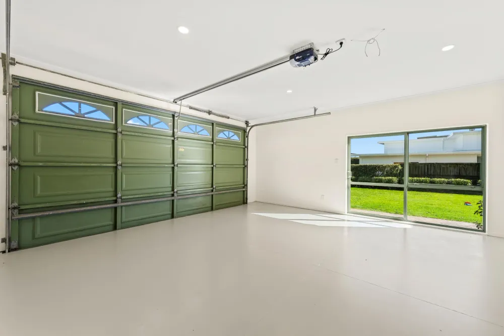 Photos of 21 Awatea Street