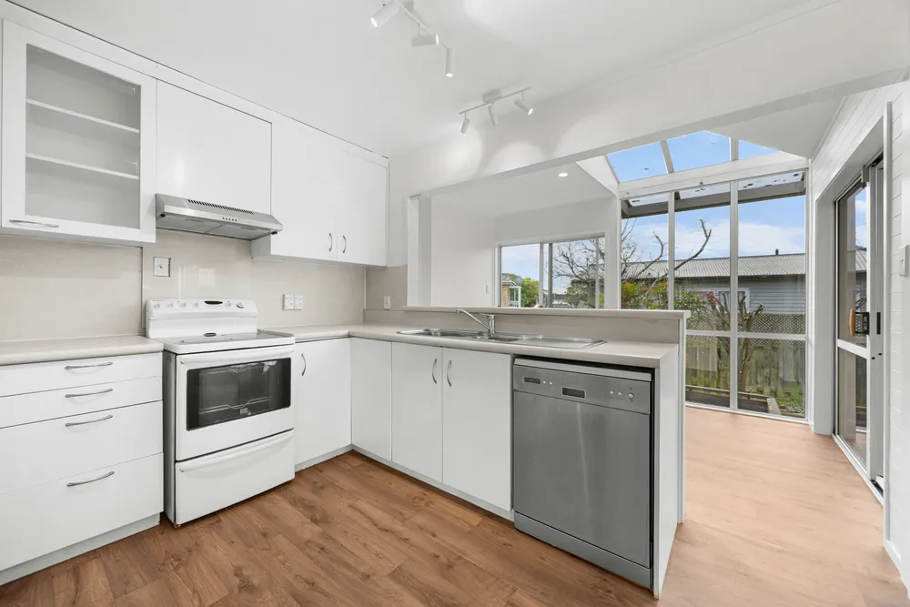 Photos of 96 Reeves Road