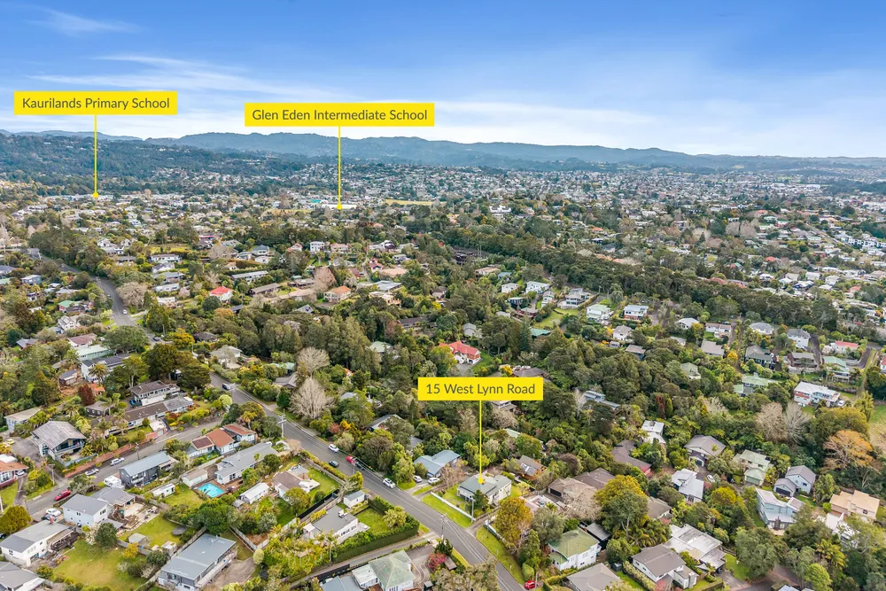 Photos of 15 West Lynn Road