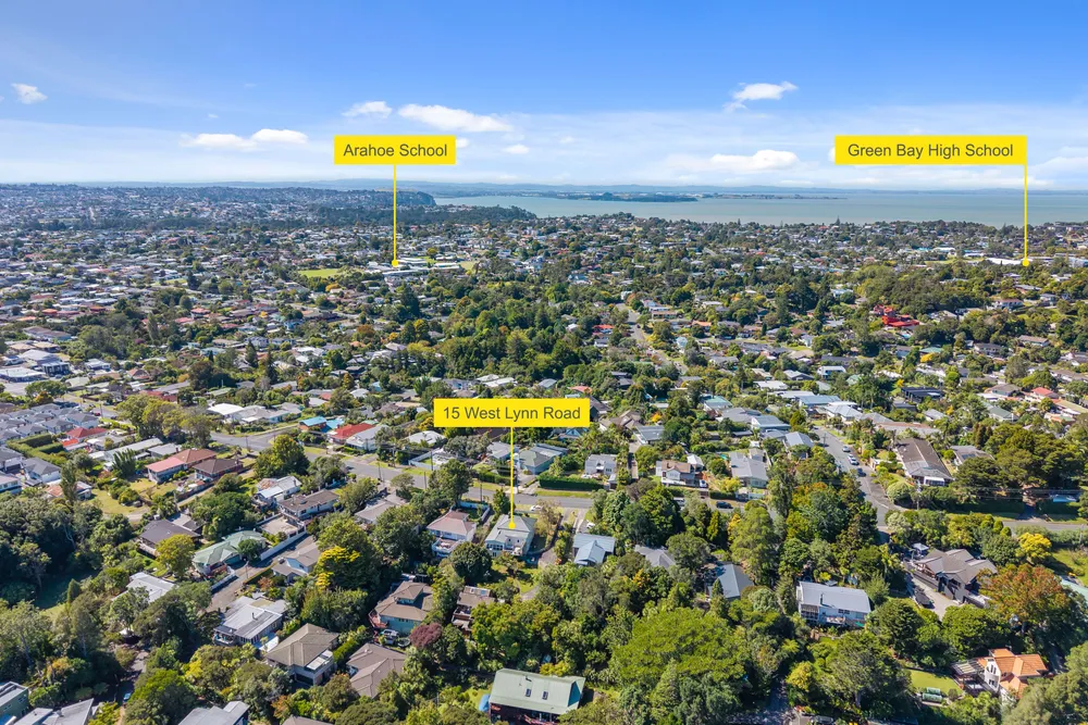 Photos of 15 West Lynn Road