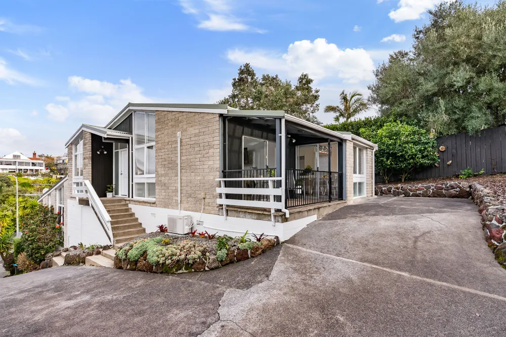 Photos of 2/28 Vale Road
