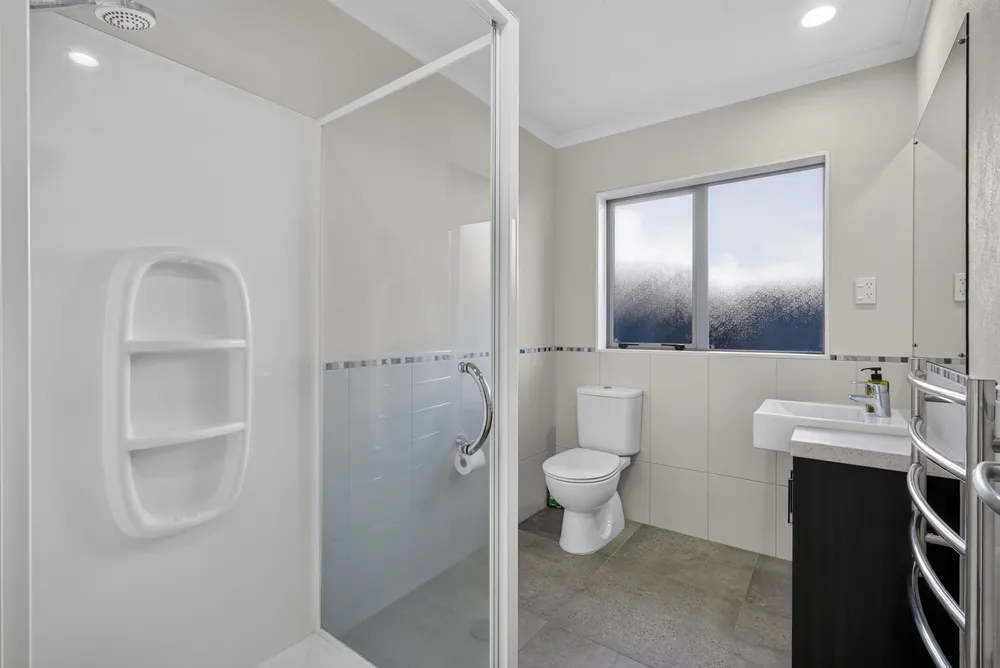 Photos of 23 Hinau Road