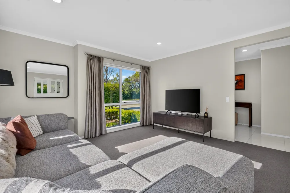 Photos of 23 Hinau Road