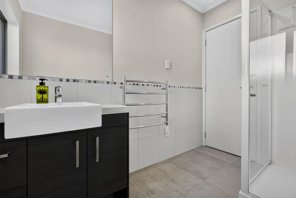 Photos of 23 Hinau Road