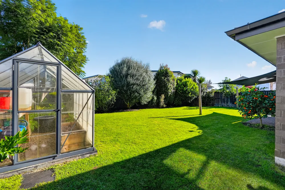 Photos of 23 Hinau Road