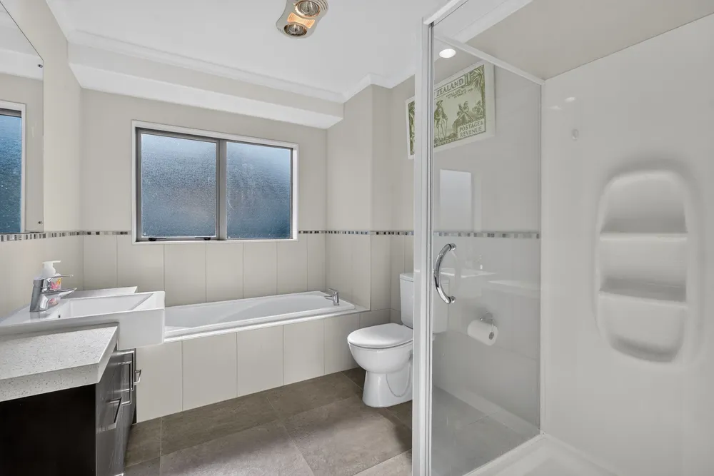 Photos of 23 Hinau Road