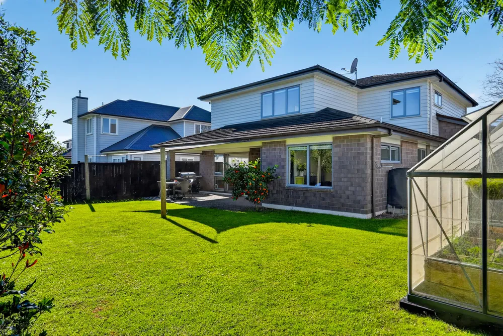 Photos of 23 Hinau Road