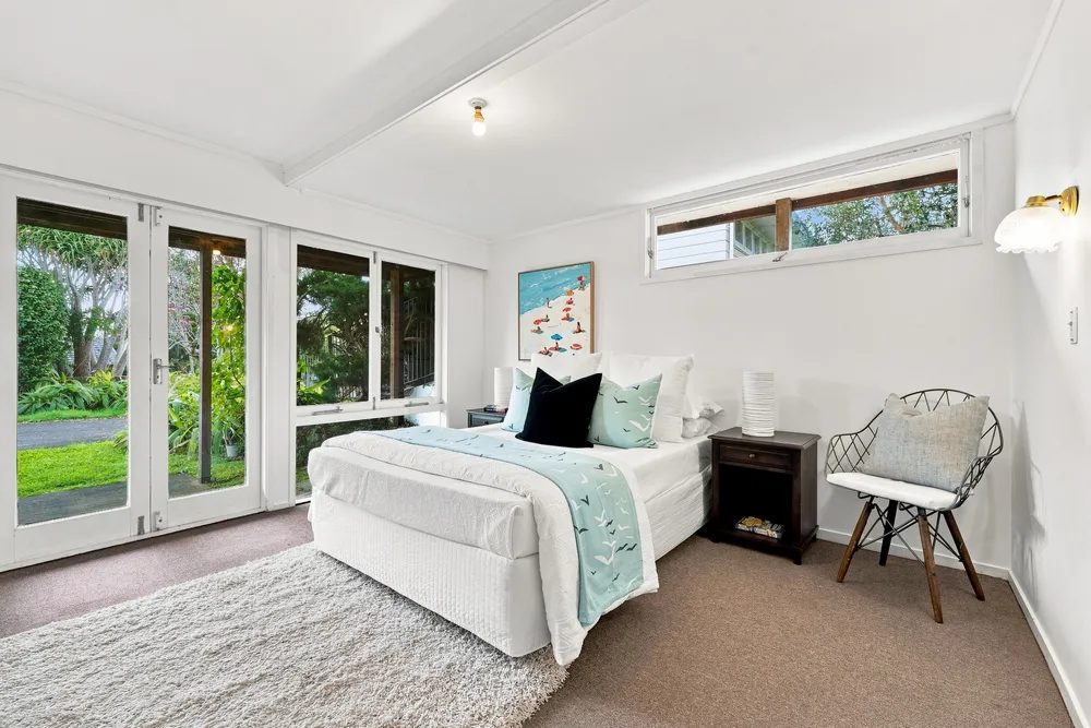 Photos of 308 Hurstmere Road