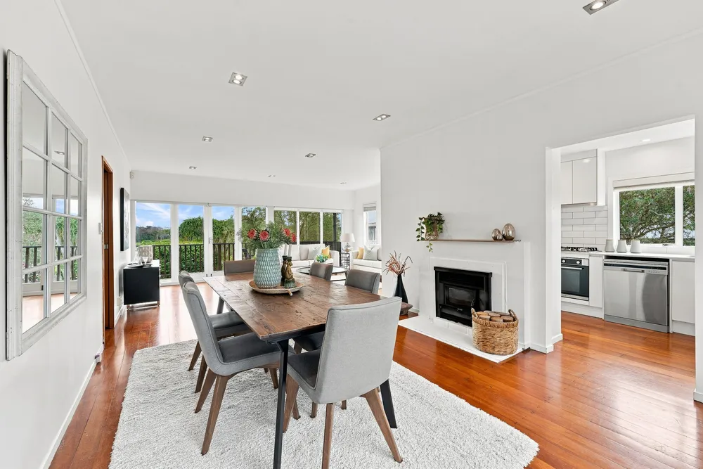 Photos of 308 Hurstmere Road