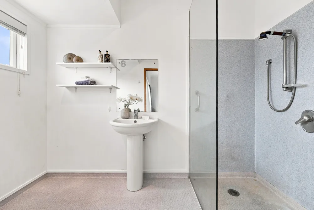 Photos of 308 Hurstmere Road