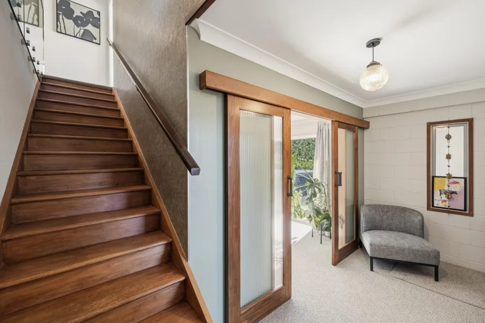 Photos of 30 Thirteenth Avenue
