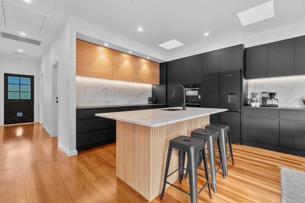 Photos of 28 Renfrew Avenue