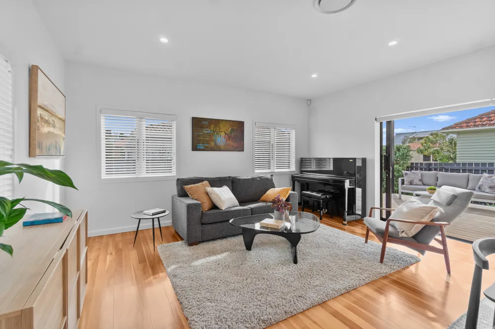 Photos of 28 Renfrew Avenue