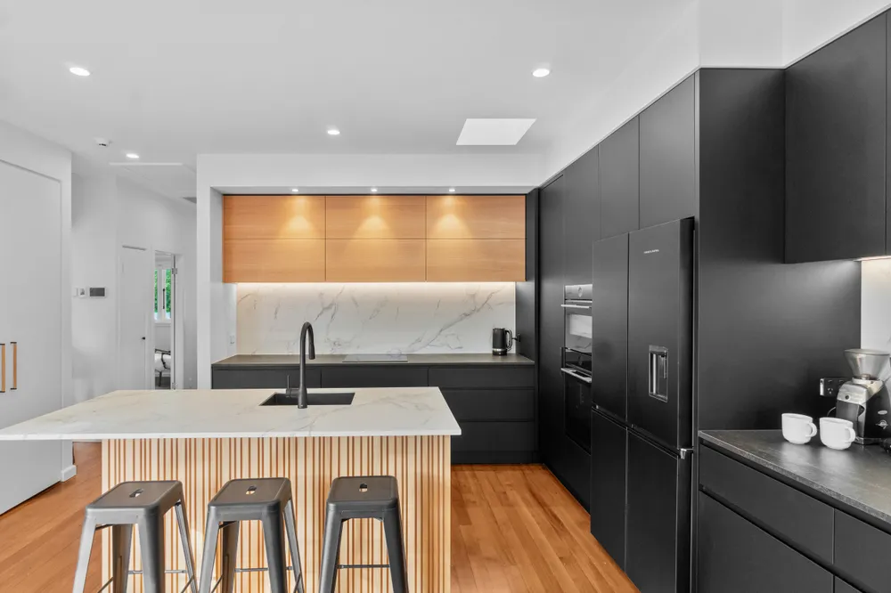 Photos of 28 Renfrew Avenue