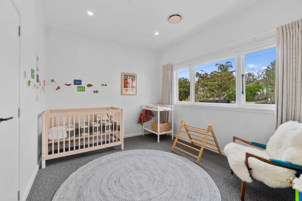 Photos of 28 Renfrew Avenue