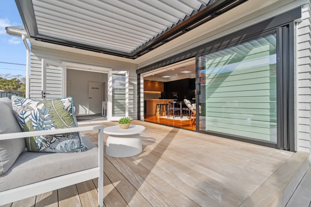 Photos of 28 Renfrew Avenue