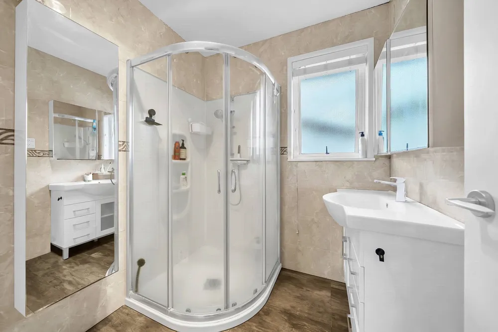 Photos of 35 Powrie Street