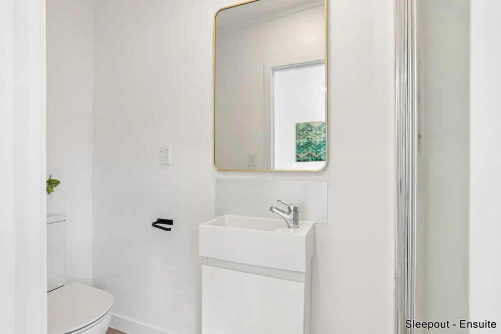 Photos of 34A Toru Street