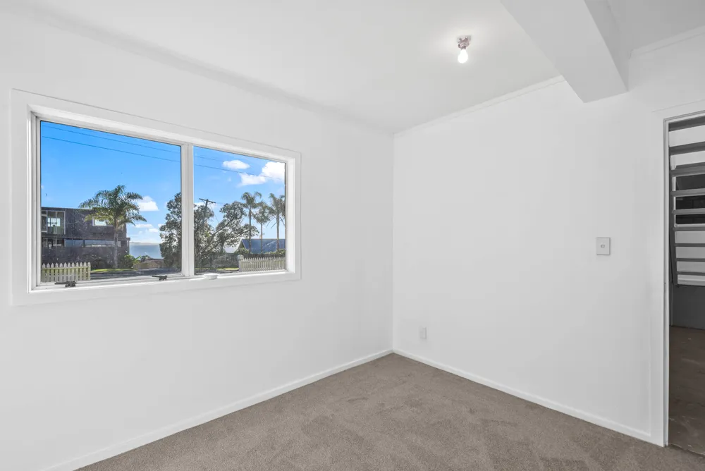 Photos of 195 Vipond Road