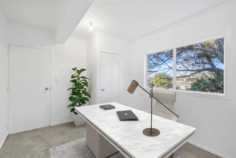 Photos of 195 Vipond Road