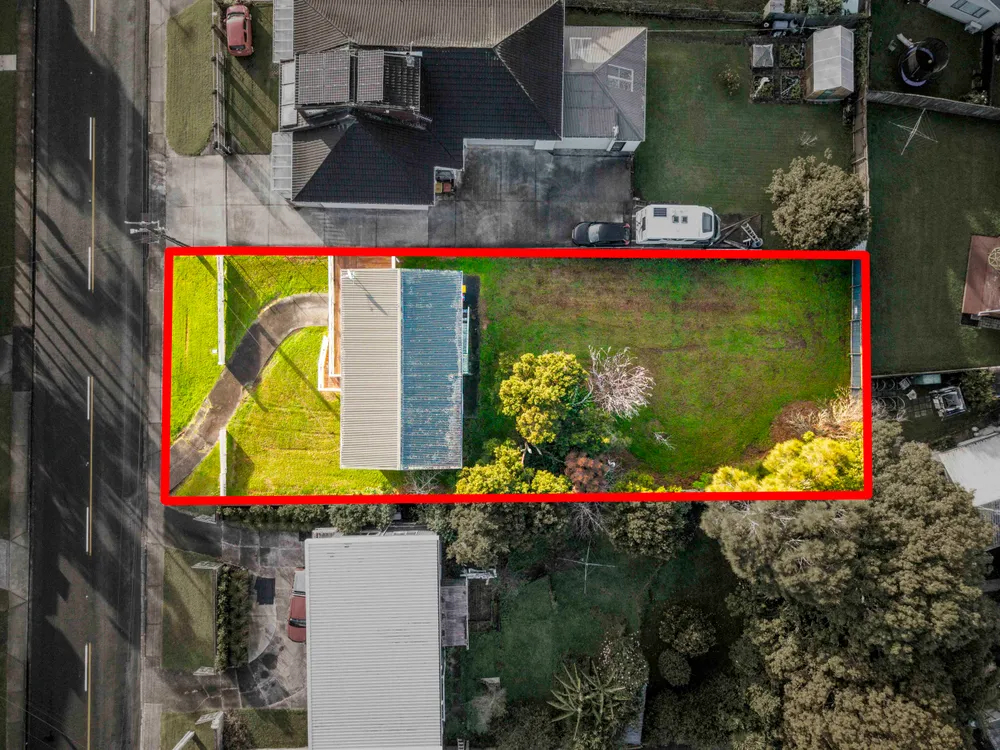 Photos of 195 Vipond Road