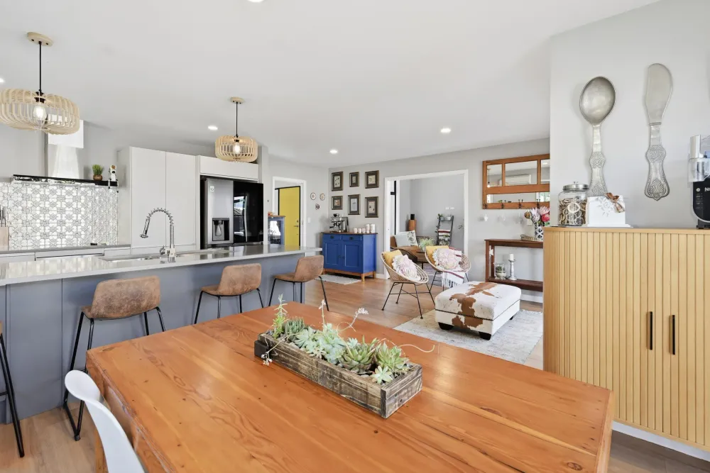 Photos of 2 Benmore Crescent