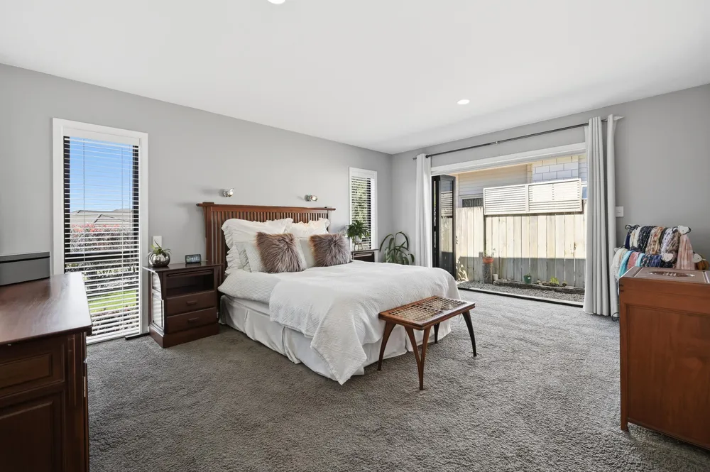 Photos of 2 Benmore Crescent