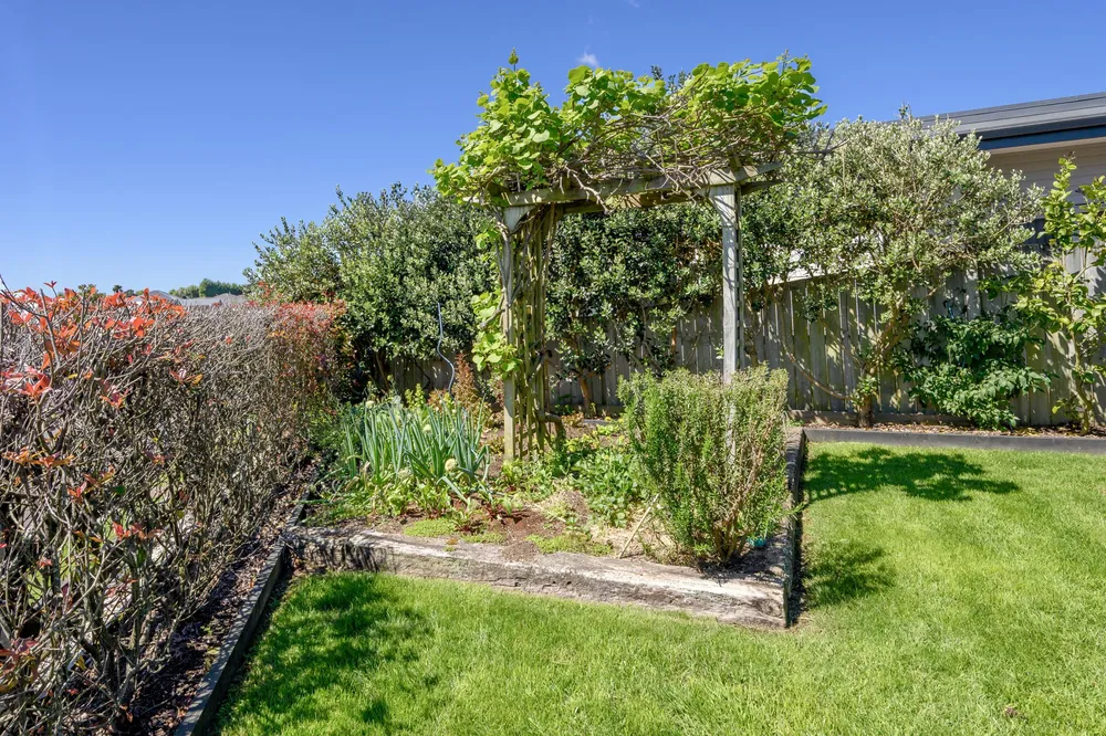 Photos of 2 Benmore Crescent