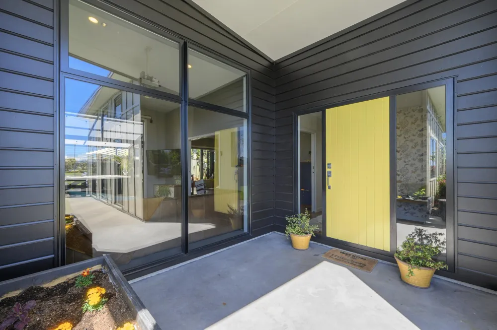 Photos of 2 Benmore Crescent
