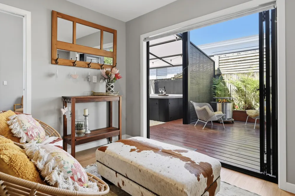 Photos of 2 Benmore Crescent